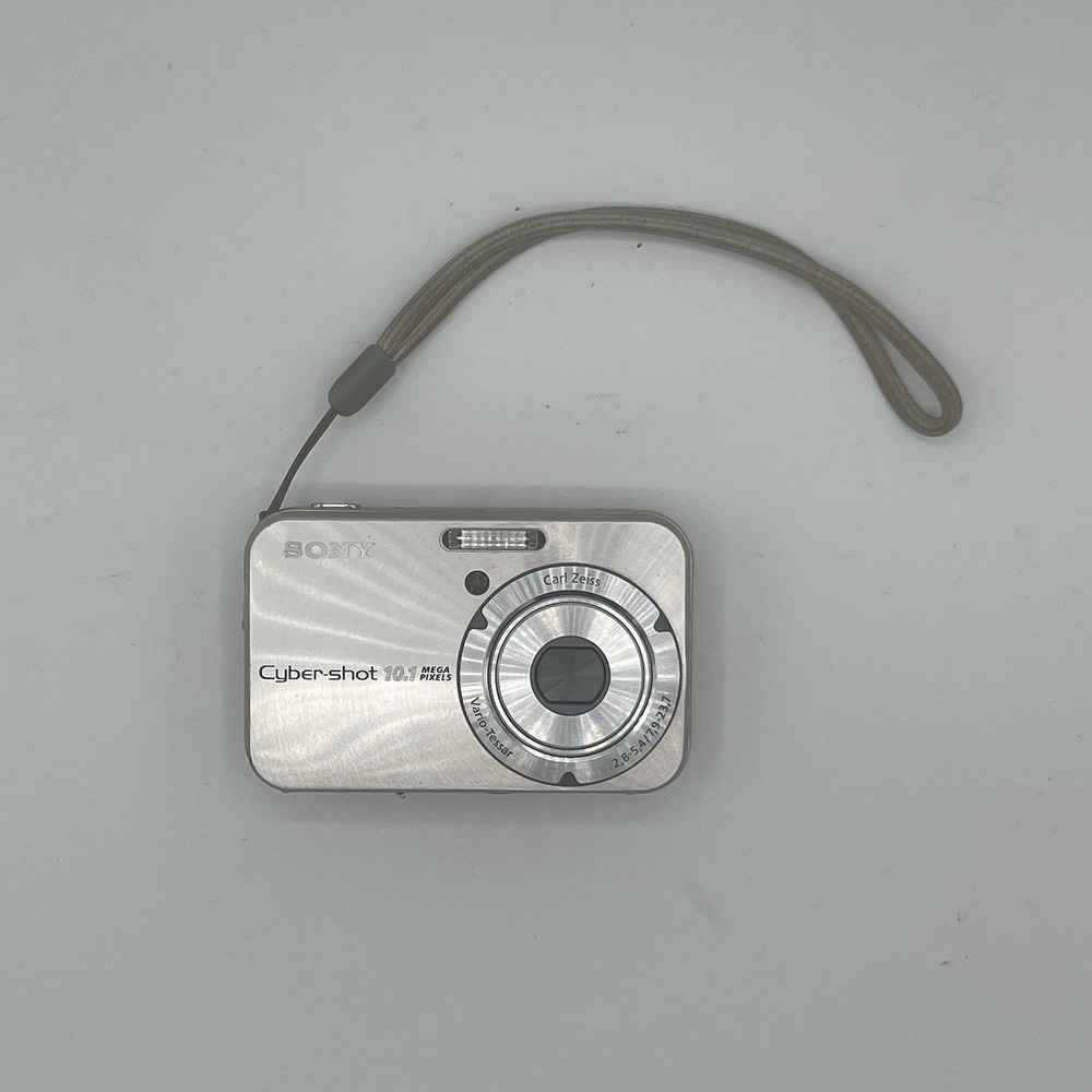 Sony Cyber-shot DSC-N2 10.1MP 3x Optical Zoom CCD Digital Camera - PARTS ONLY - Picture 2 of 9